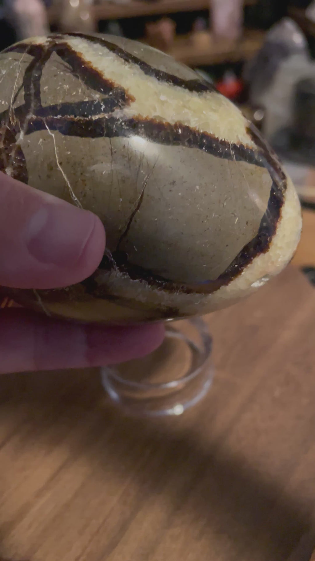 Big Mama Septarian Egg - UV Reactive - 22.9 oz